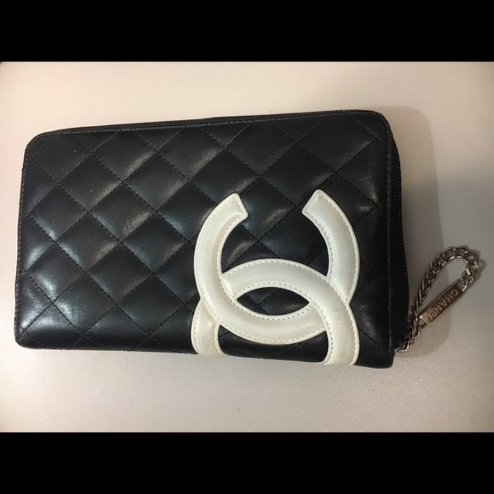 AUTH. CHANEL CAMBON DIAMOND QUILTED ZIP WALLET